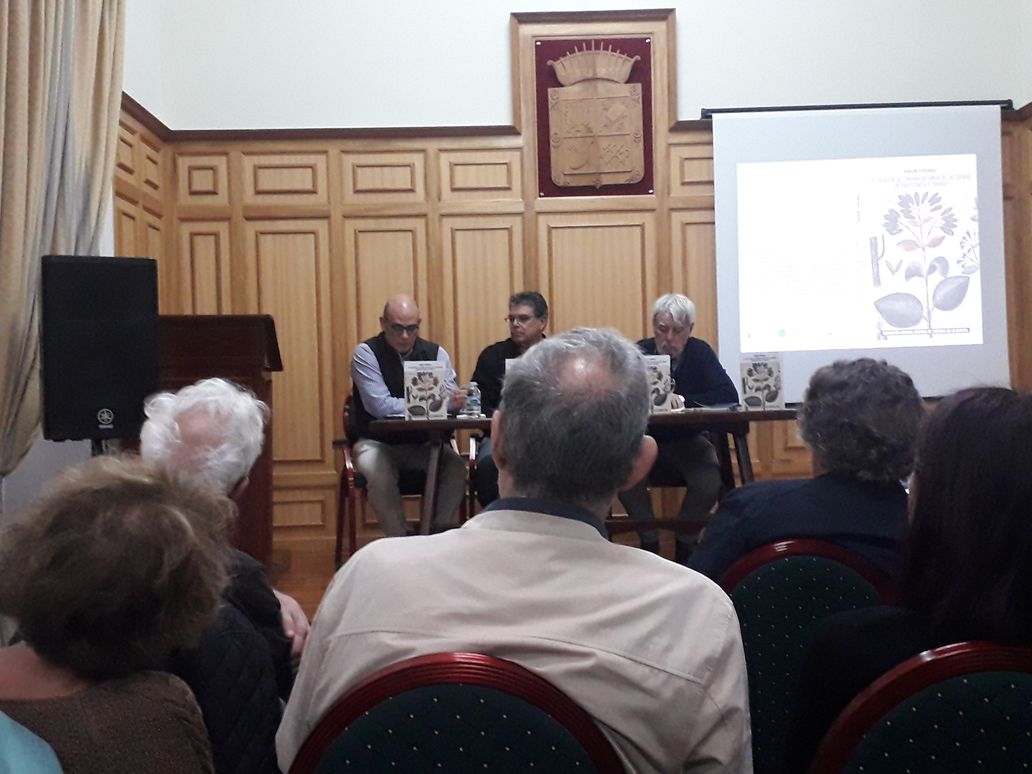 Presentación del libro de Joaquín Fernández en el Liceo Taoro - 1