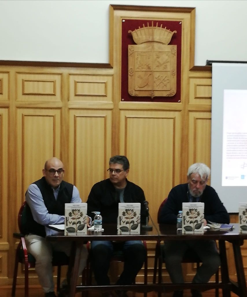 Presentación del libro de Joaquín Fernández en el Liceo Taoro - 2