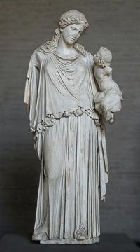 Irene (la paz) con Pluto (la riqueza) en brazos. Copia romana del s. IV de la original griega de Cefisodoto del s. IV a.n.e.